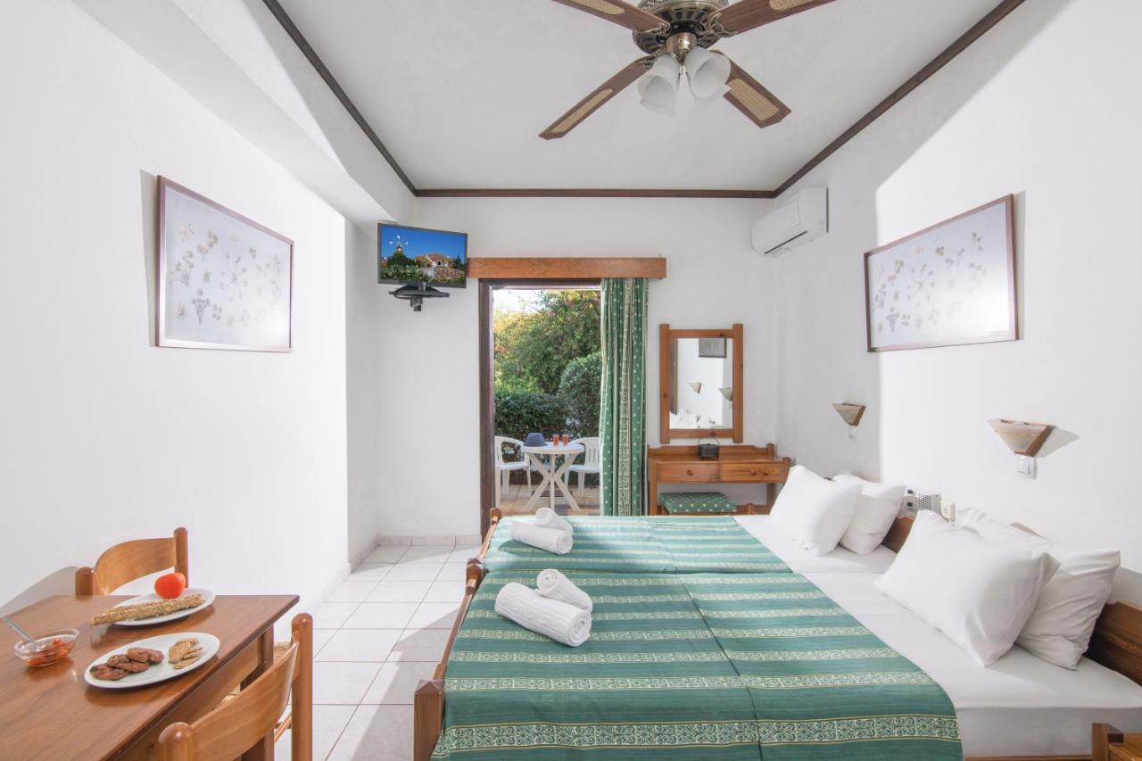 Iliostasi Beach Apartments Hersonissos  Zewnętrze zdjęcie