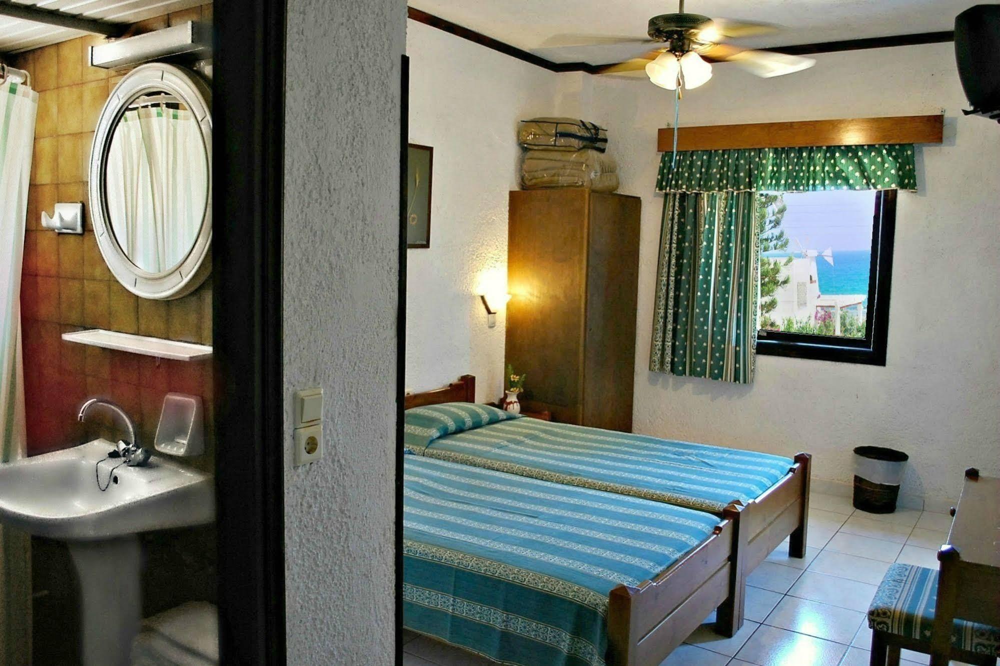Iliostasi Beach Apartments Hersonissos  Zewnętrze zdjęcie