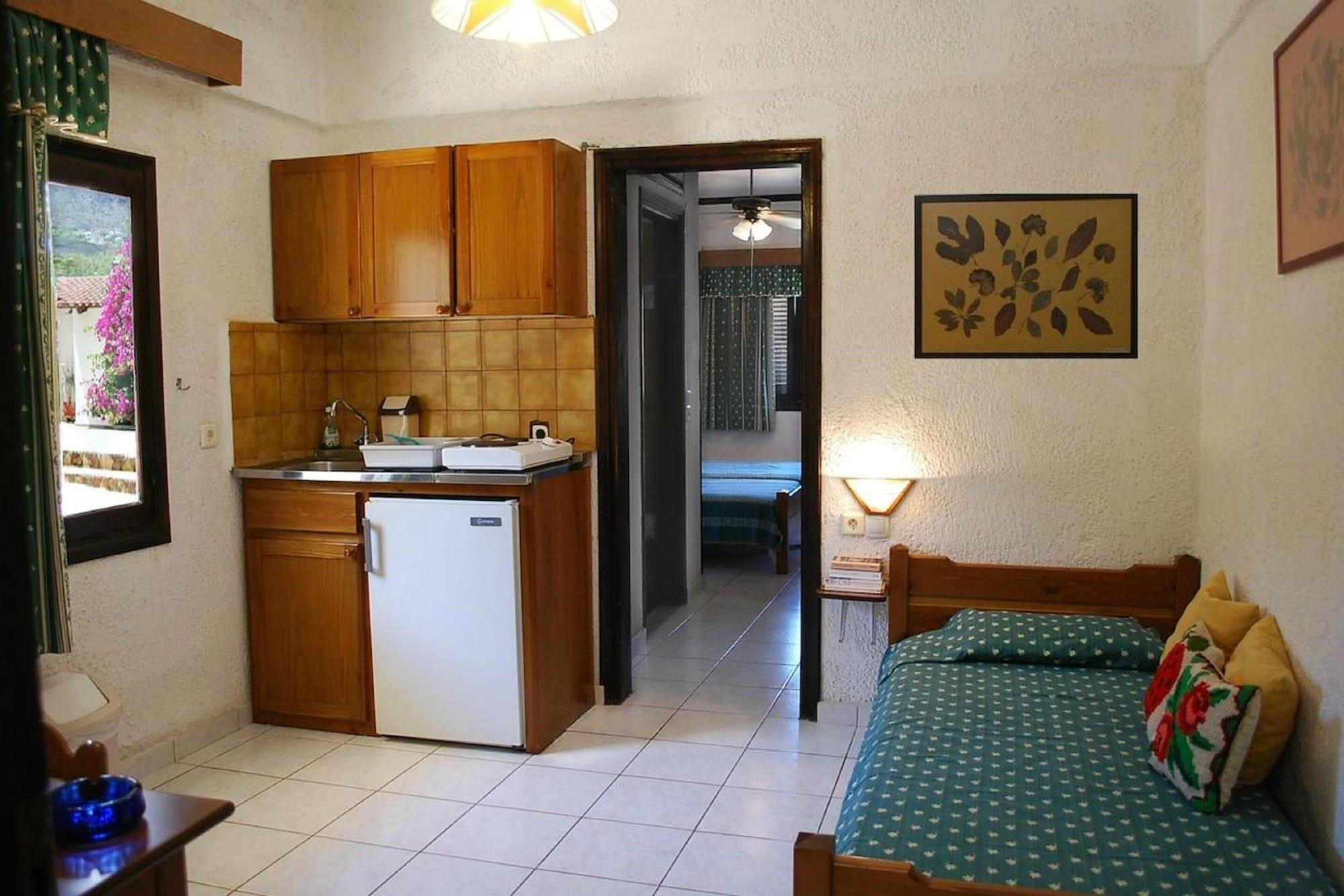 Iliostasi Beach Apartments Hersonissos  Zewnętrze zdjęcie
