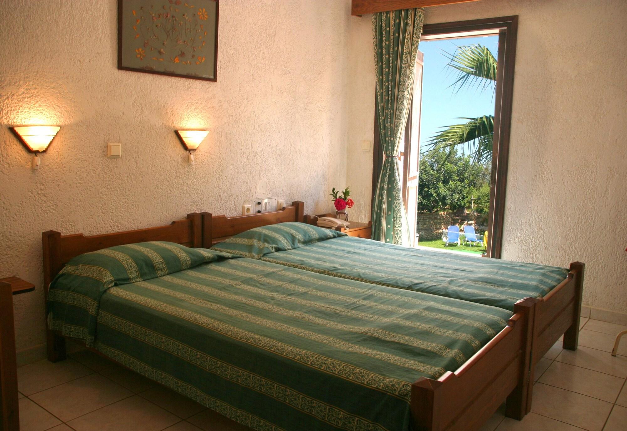 Iliostasi Beach Apartments Hersonissos  Zewnętrze zdjęcie