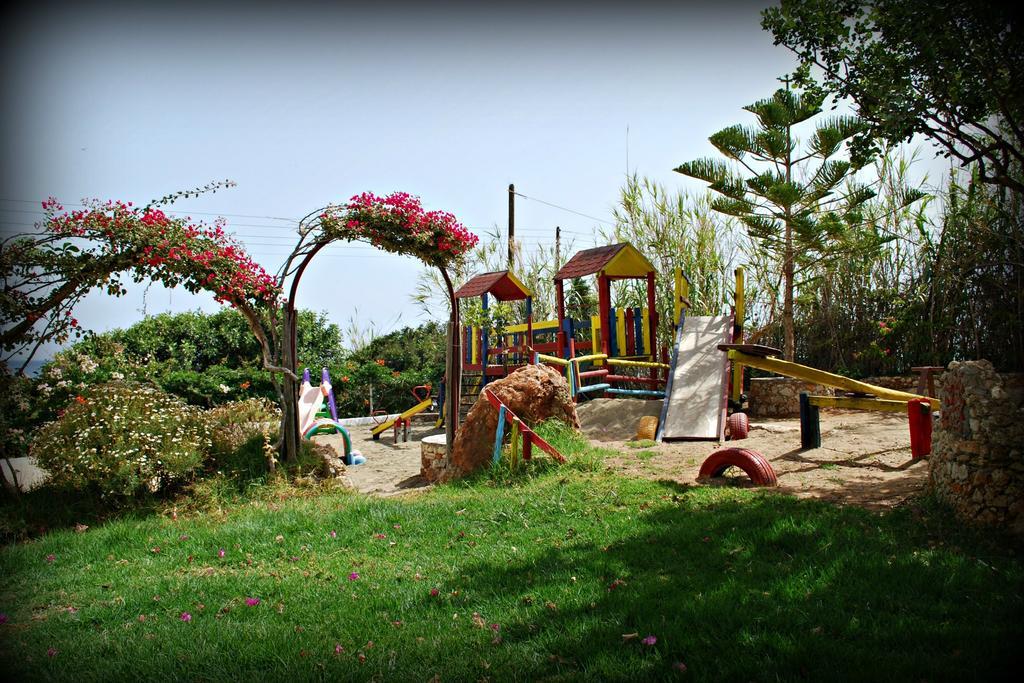 Iliostasi Beach Apartments Hersonissos  Zewnętrze zdjęcie